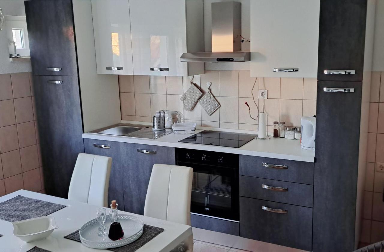 Maria Apartments Kaštela Buitenkant foto